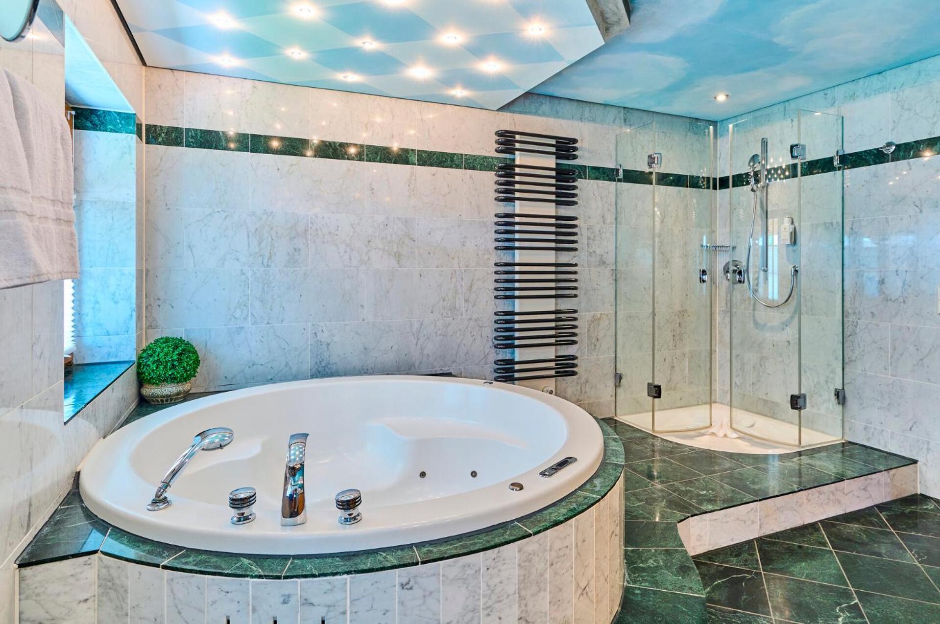 Hotel Happinger Hof 로젠하임 외부 사진
